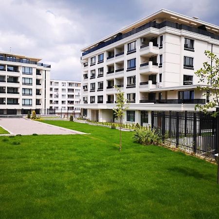 Business And Leisure Apartments In Mladost 2 With Free Garage Sofia Ngoại thất bức ảnh