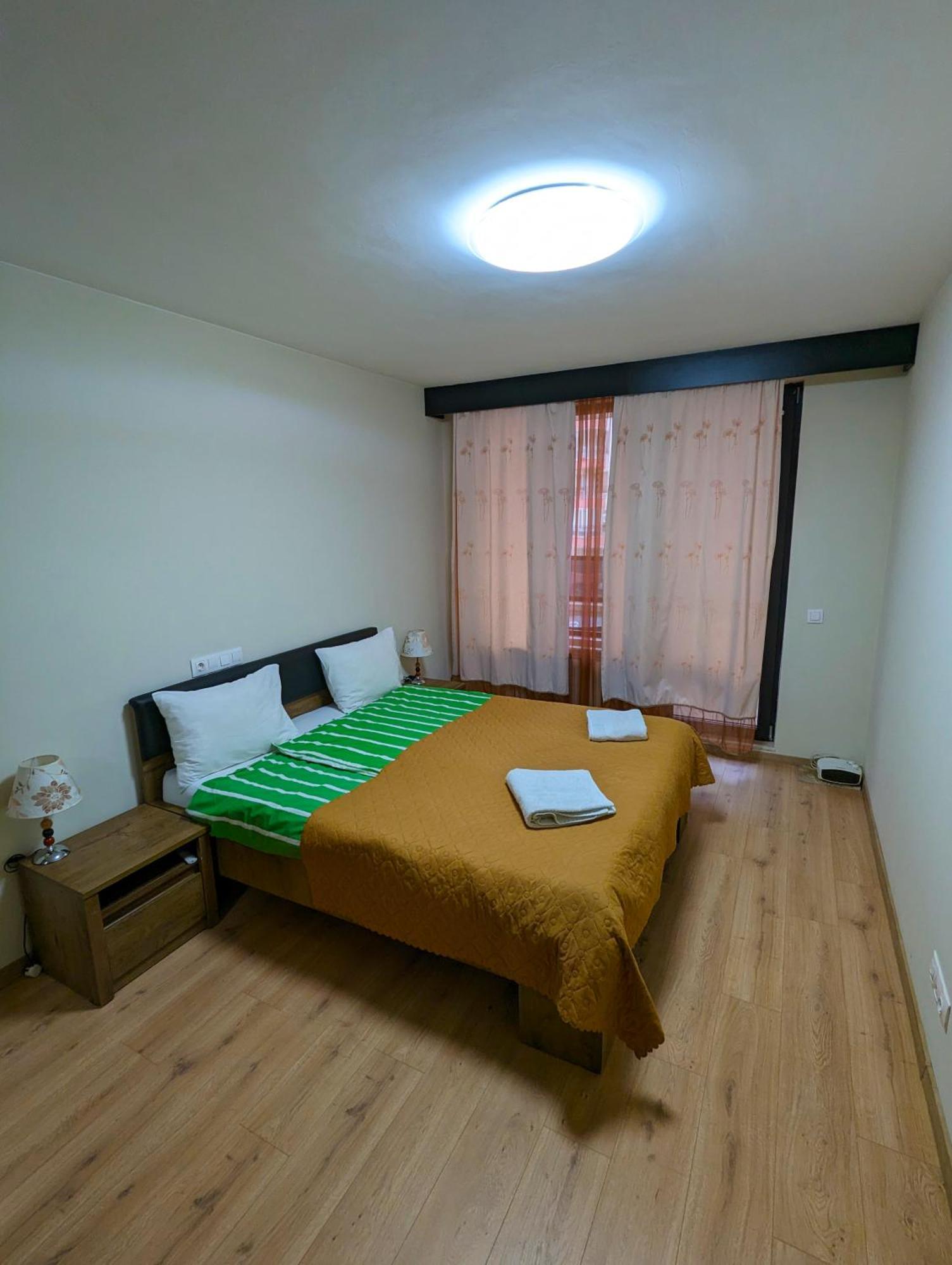 Business And Leisure Apartments In Mladost 2 With Free Garage Sofia Ngoại thất bức ảnh