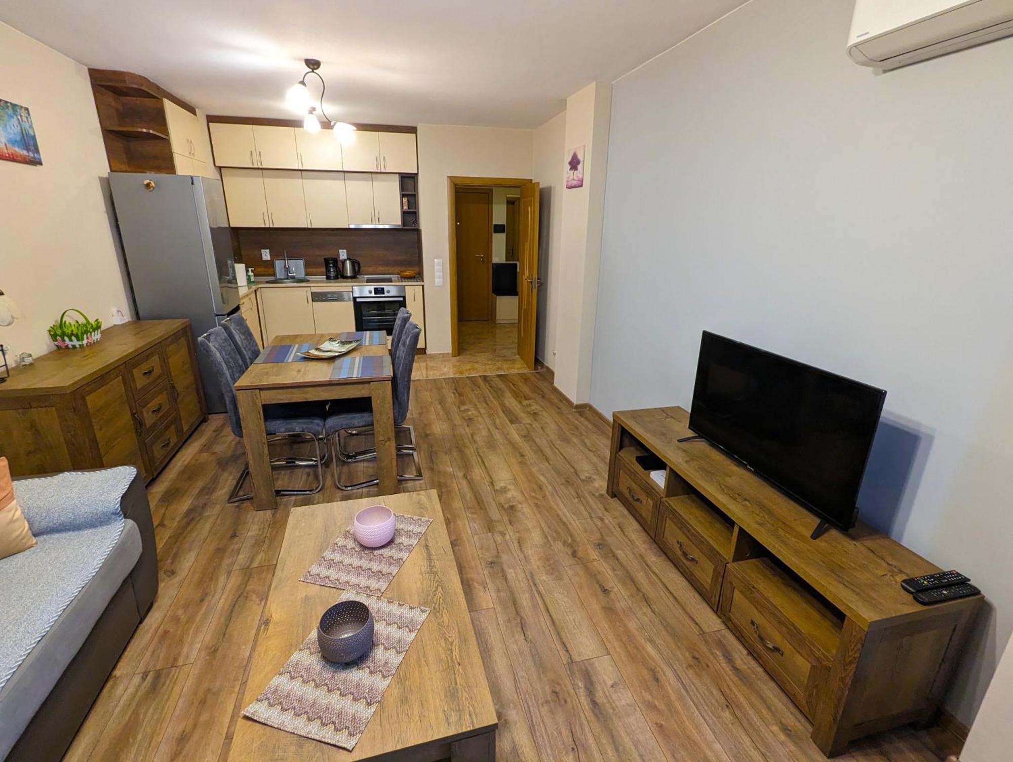 Business And Leisure Apartments In Mladost 2 With Free Garage Sofia Ngoại thất bức ảnh